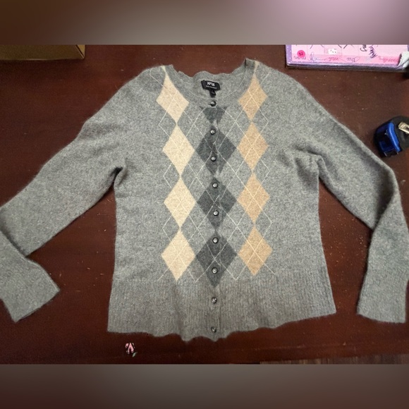 100% cashmere apt 9 gray sweater large argyle geo tennis like new preppy Y2K - Picture 1 of 6
